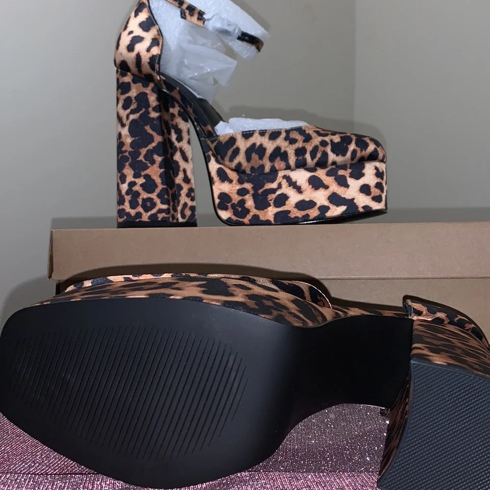 Steve Madden TAMY Leopard Satin‎